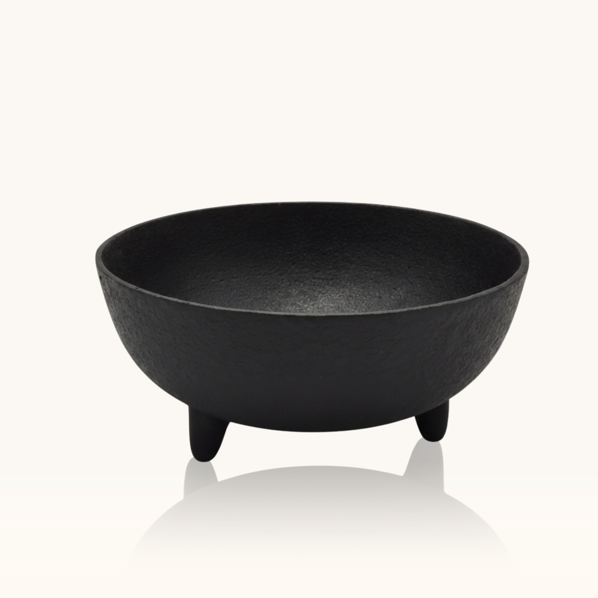 Zwarte schaal op pootjes -Terra 20cm